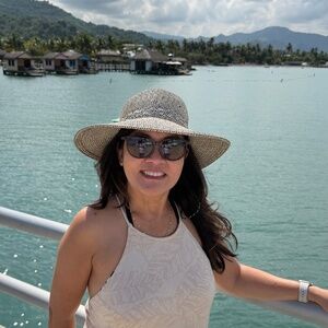 Meet your Posher, Sonia